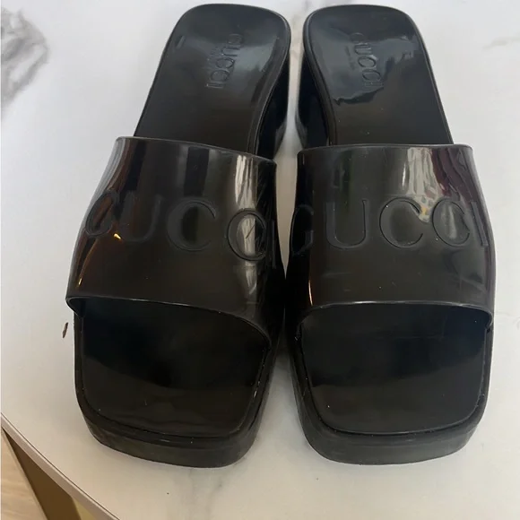 Gucci Black Patent Leather Mules - Picture 5 of 6